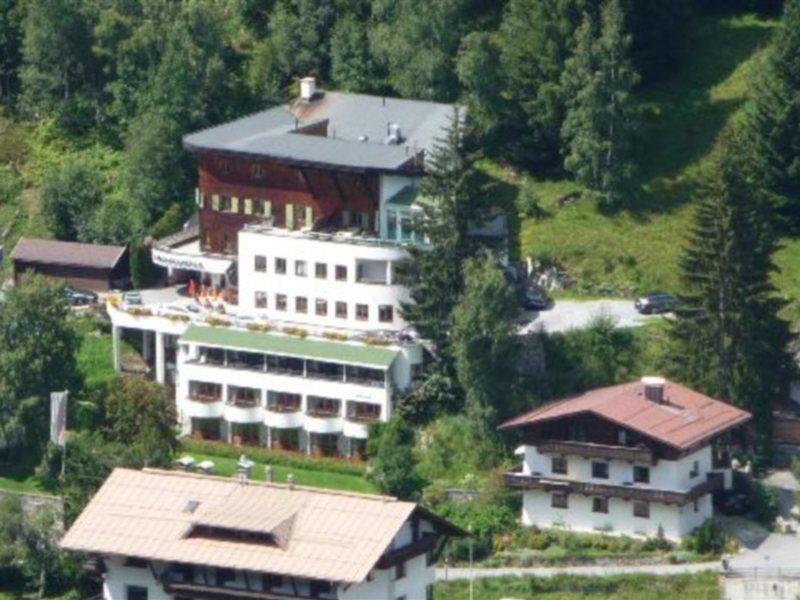 Hotel Montjola Sankt Anton am Arlberg Bagian luar foto